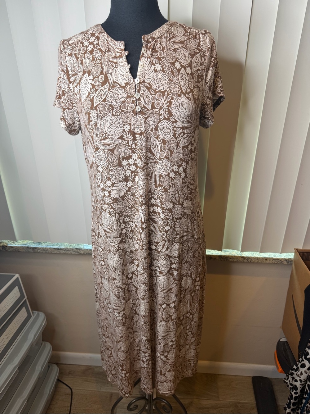 J.Jill brown floral pattern short-sleeve midi dress Size Medium Petite